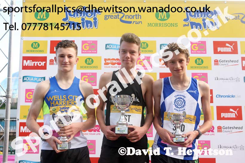 Boys Junior Great North Run. Photo: David T. Hewitson/Sports for All Pics